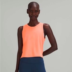 Lululemon training to be tank top 8